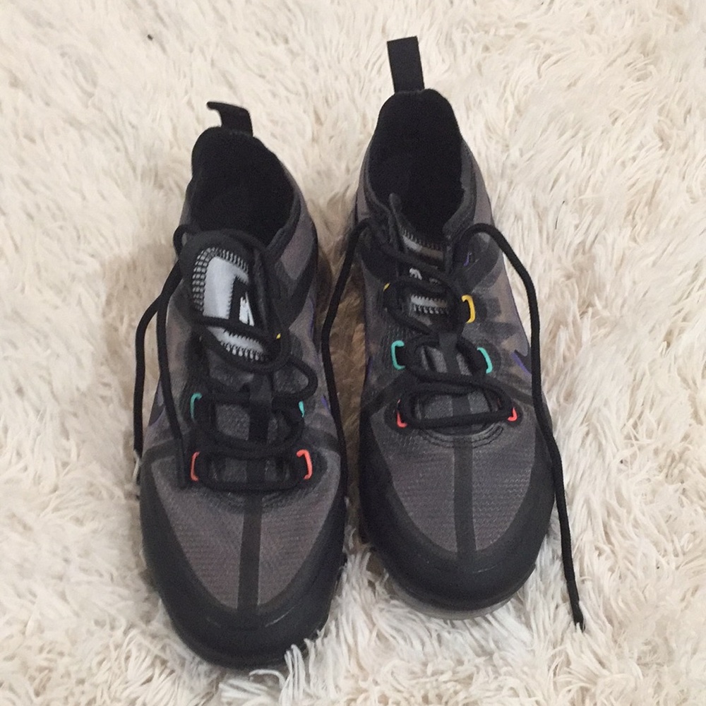 Nike girls sneakers